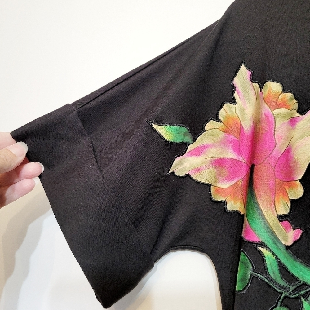 Natori Lightweight Black Ponte Floral Applique T-Shirt Dress Size Small - Picture 6 of 12